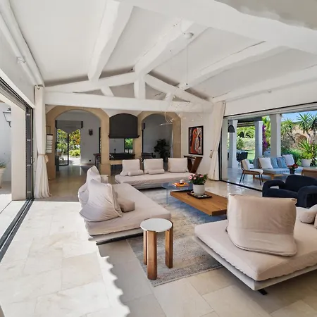 Willa Av Experiences - Tournels Luxury