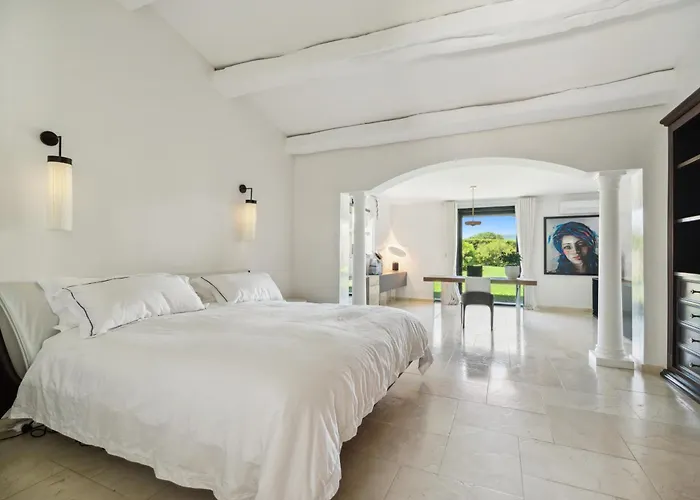 Av Experiences - Tournels Luxury *