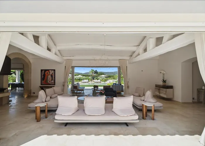 Villa Av Experiences - Tournels Luxury