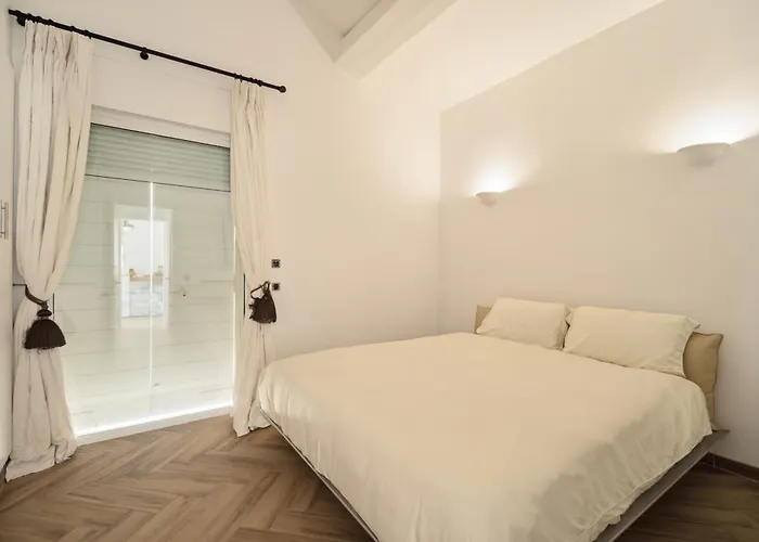 Villa Av Experiences - Tournels Luxury *